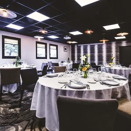Mercure Pau Palais des Sports-3